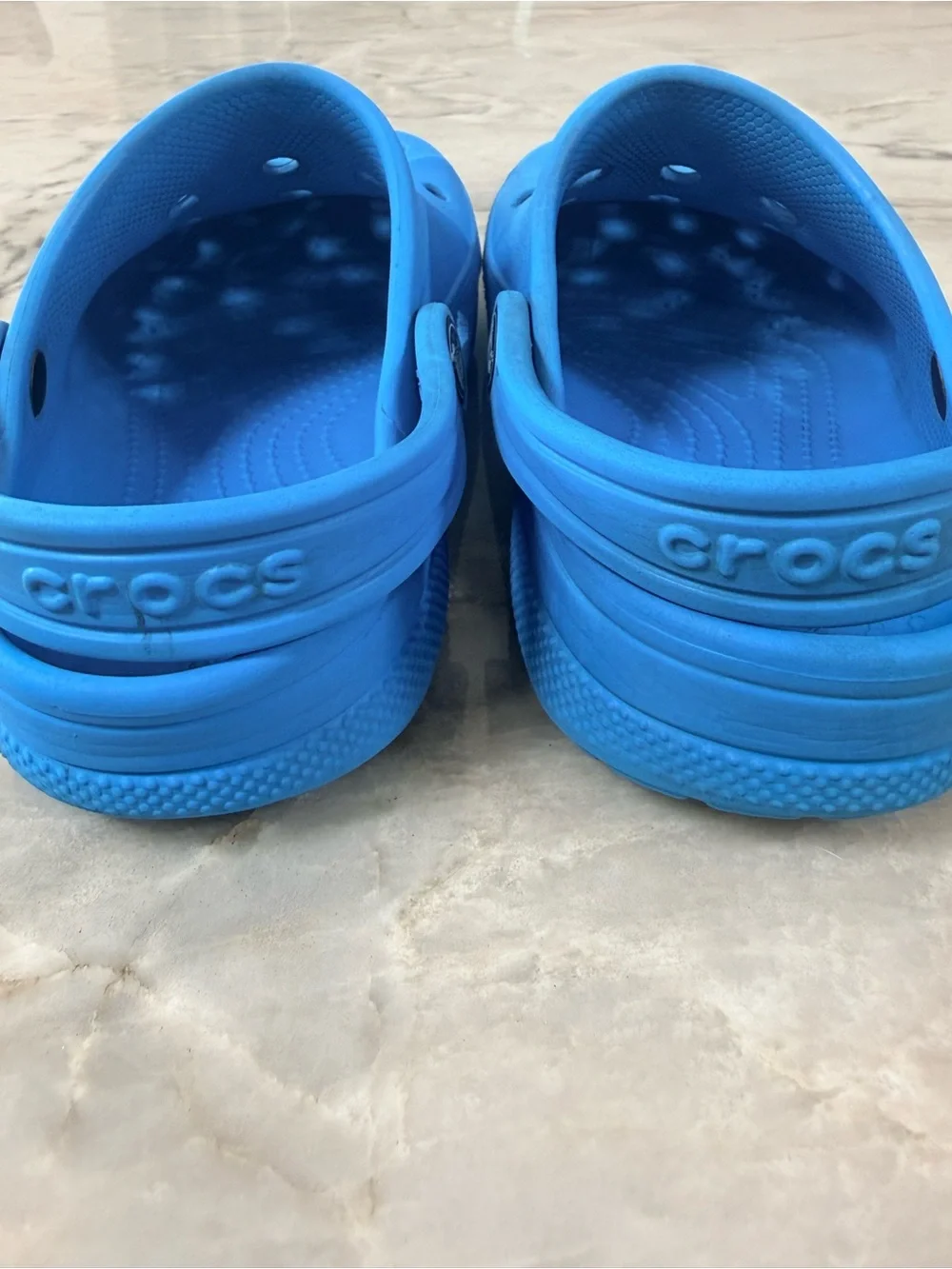 CROCS comfortable bright